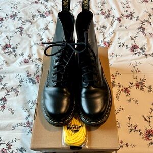 Dr. Martens 1460 Women’s Black Leather Boots - UK 5 (US women’s 7)